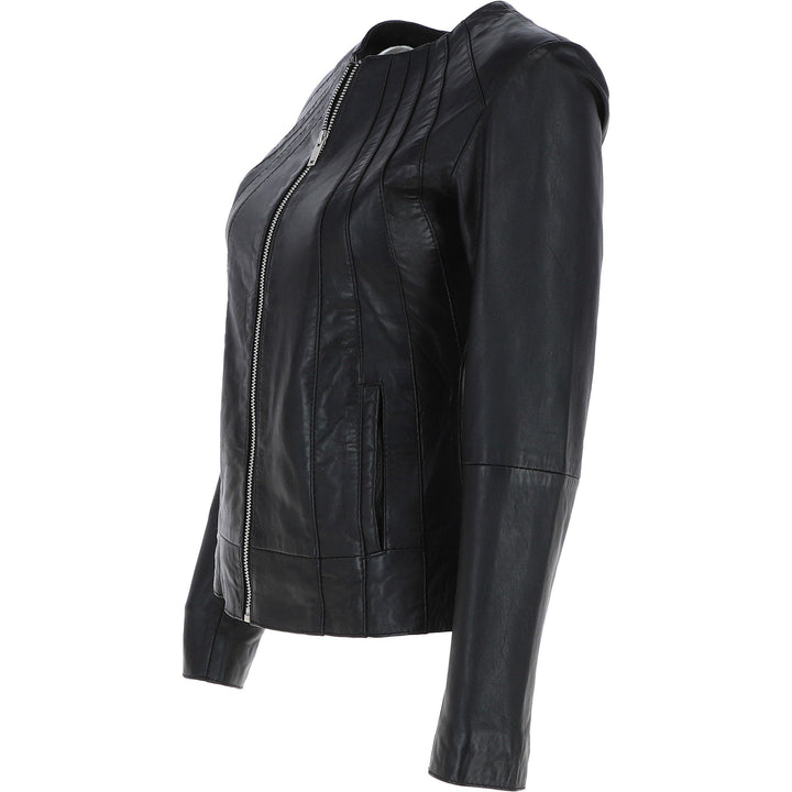Leather Sable Blitz : Savage Threads