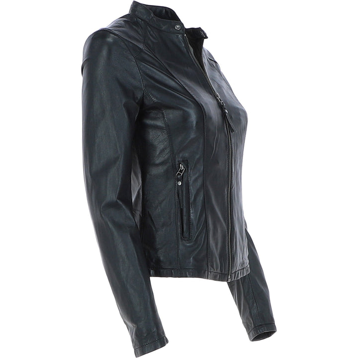 Biker Brave Snarl : Bold Instinct