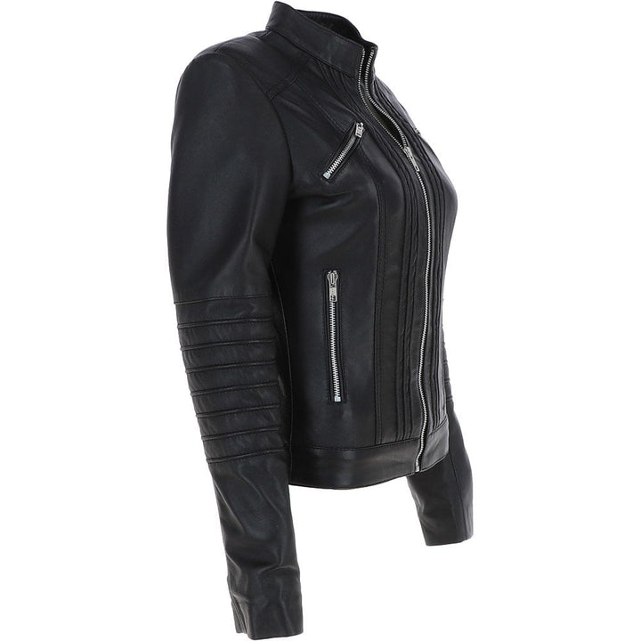Biker Flicker Zone : Savage Threads